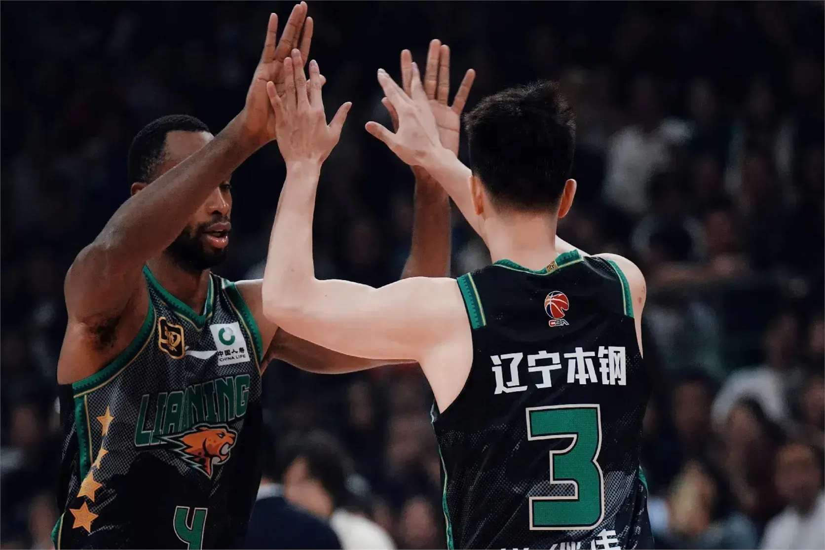 九游体育-比赛中球队战胜老对手,展现实力与决心