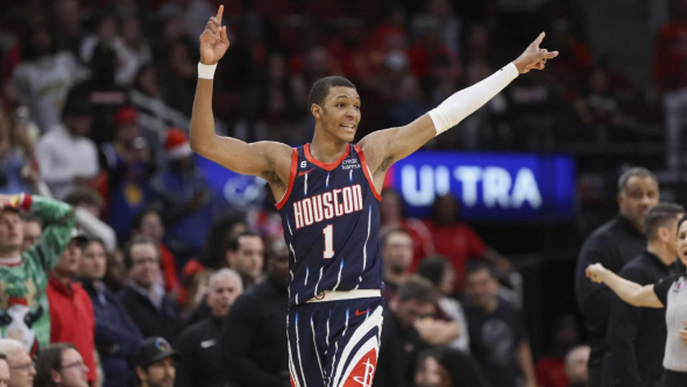 火箭主场击败凯尔特人,取得四连胜 火箭主场击败凯尔特人,取得四连胜