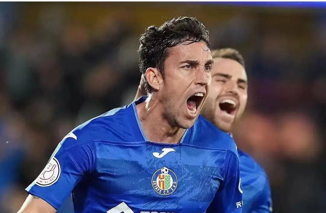 九游APP-包含赫塔菲大胜对手,继续领跑积分榜的词条