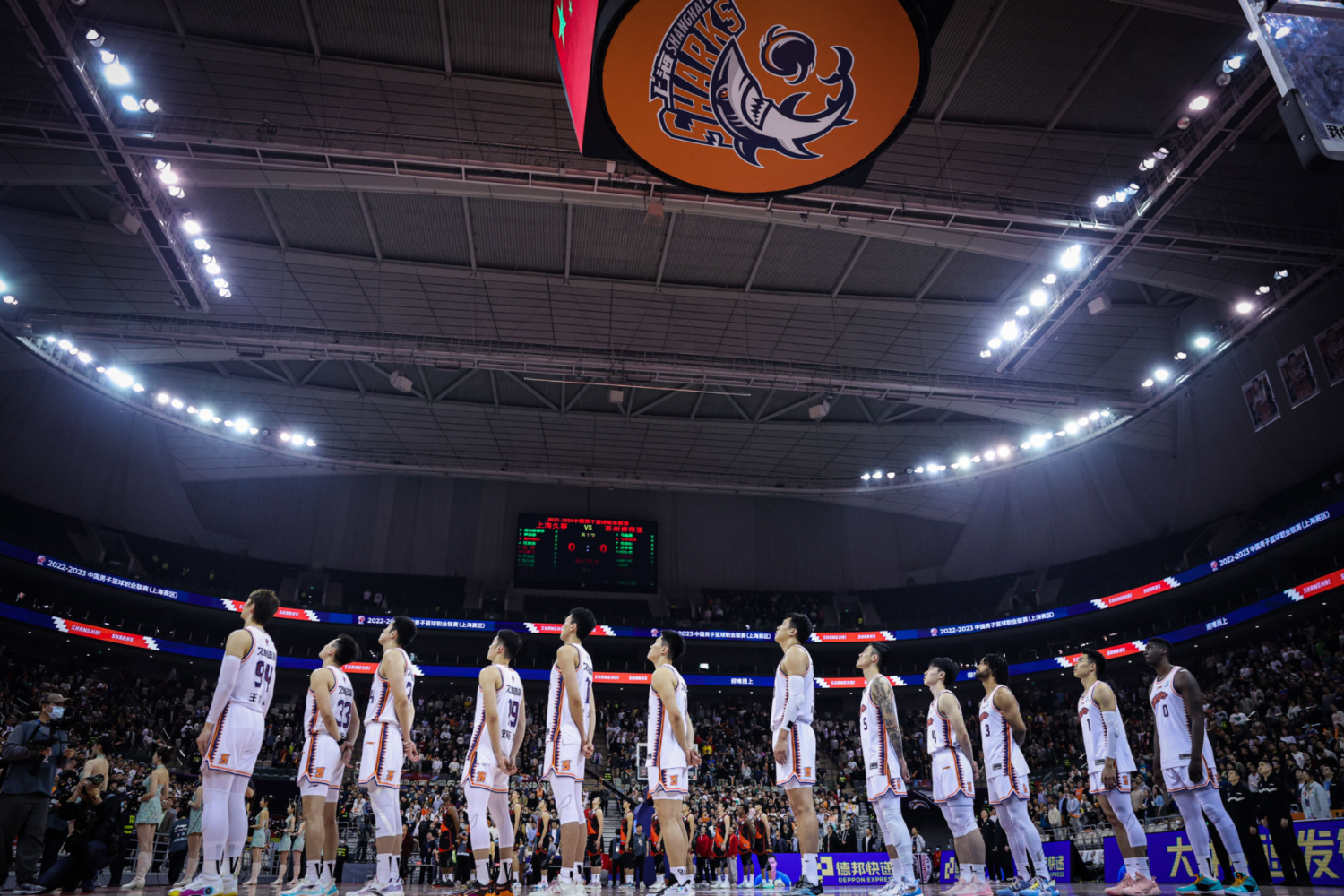 关于更衣室氛围和谐,球队整体士气高涨的信息 关于更衣室氛围和谐,球队整体士气高涨的信息