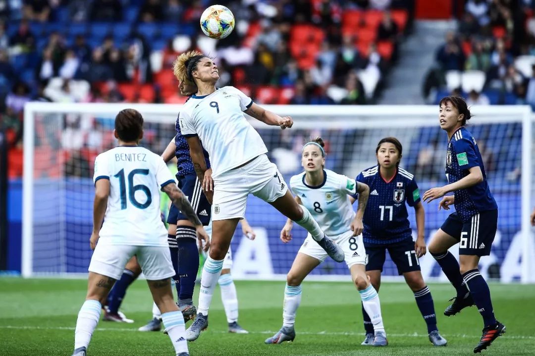 九游VIP-意大利女足踢进全队唯一进球,获胜晋级