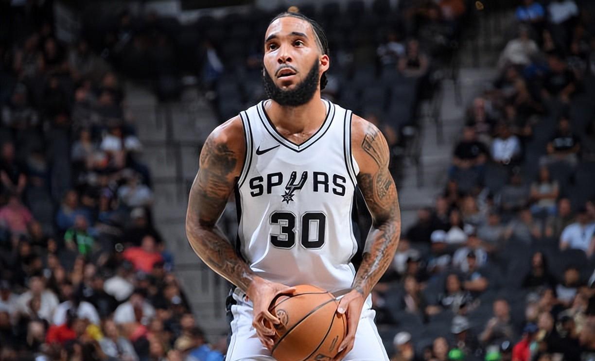 九游中国-爵士主场赢得马刺,米切尔打出高效表现的简单介绍