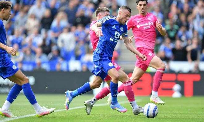 莱斯特城豪取联赛八连胜，保持卫冕希冀的简单介绍