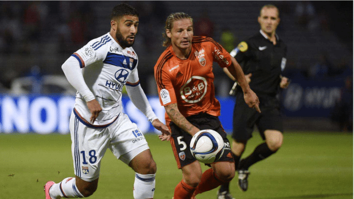 九游游戏-包含洛里昂主场落败,保级形势日趋艰难的词条