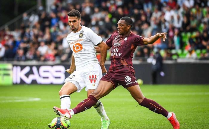 包含洛里昂主场落败，保级形势日趋艰难的词条