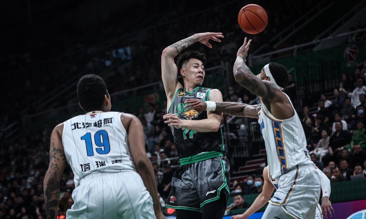 辽宁队全队训练有素备战下一场比赛的简单介绍