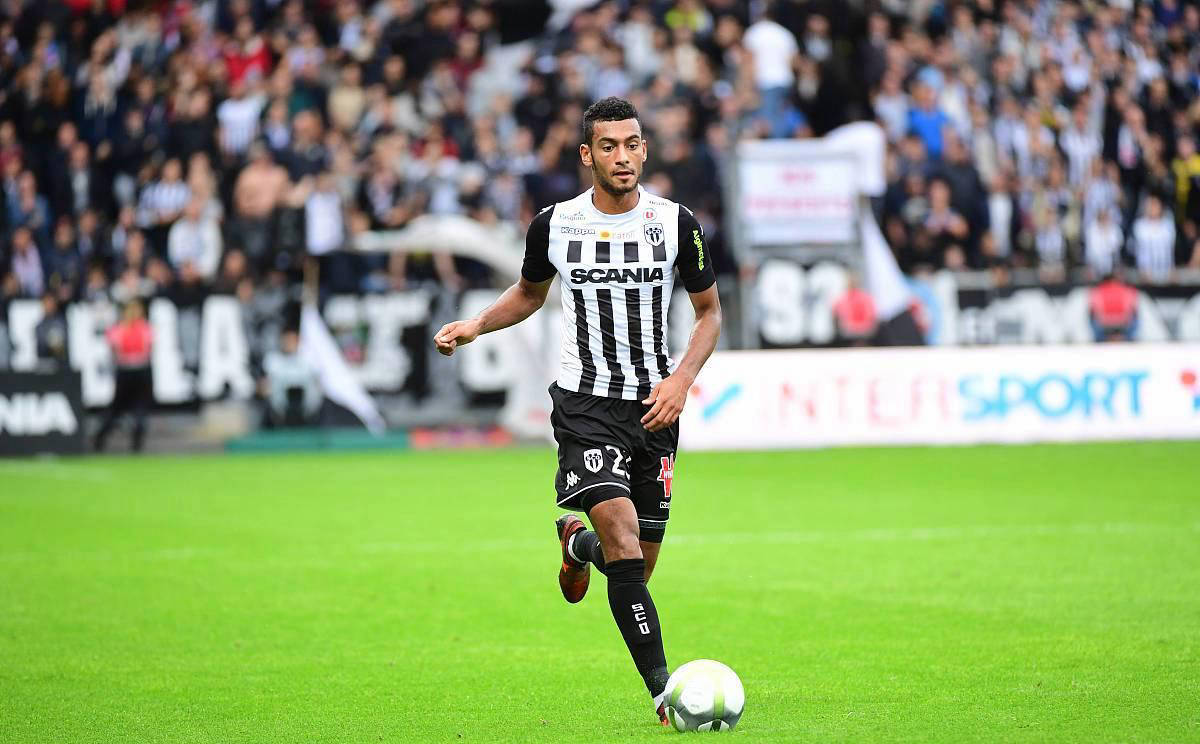 尼斯客场逆转昂热，取得胜利的简单介绍