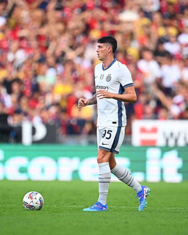 九游中国-热那亚客场逆转取胜，表现精彩斩获三分