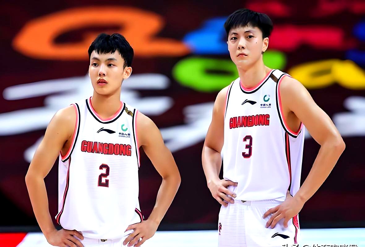 九游中国-广东男篮士气高昂,夺得宝贵胜利
