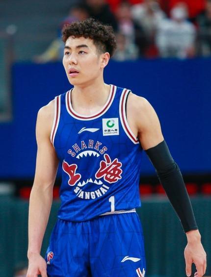 九游体育平台-体育新星崭露头角，转型优雅高效的简单介绍