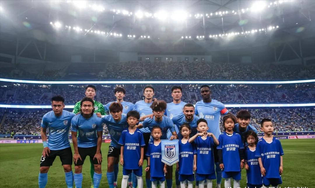 九游娱乐网页-巧夺比赛胜利,球队雄心勃勃风采十足