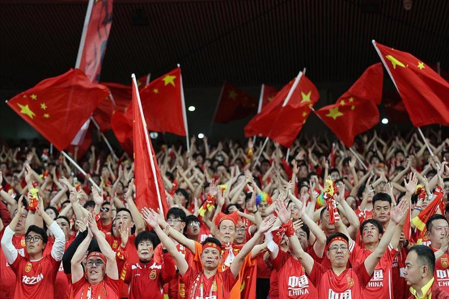 九游VIP-世界女子足球盛事拉开大幕,球迷热情涌现