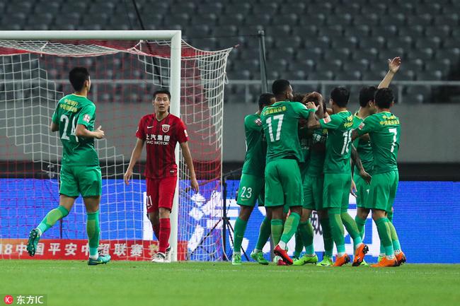 九游体育直播-上港主场逼平国安,继续保持不败记录