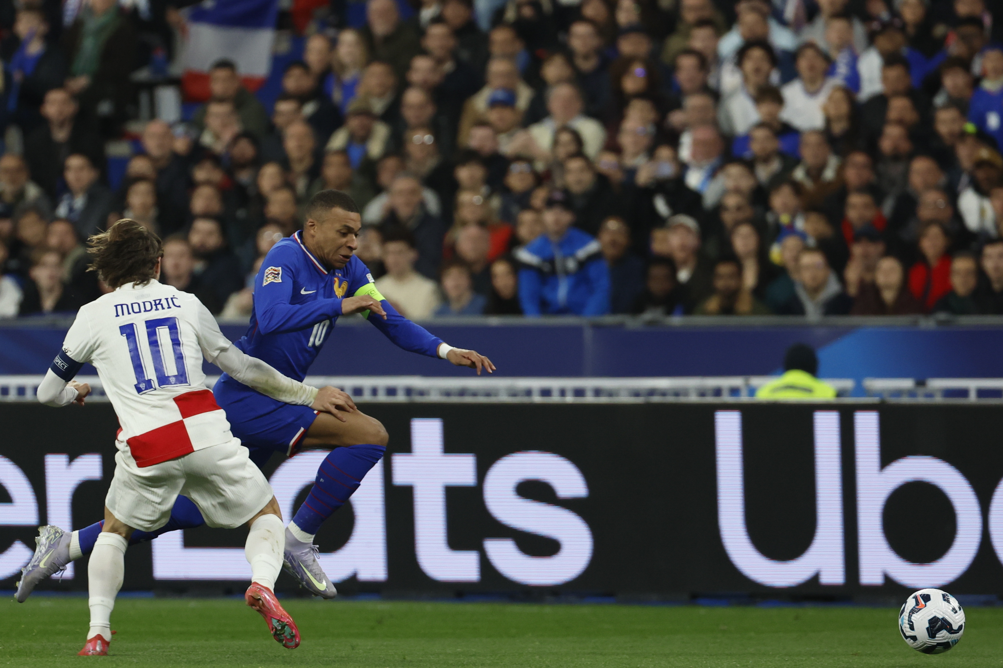 九游体育官方入口-法国队在欧预赛中取得连胜创佳绩