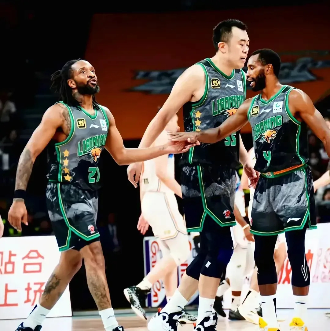 九游体育APP下载-球队换帅效果显著,战绩连连胜利