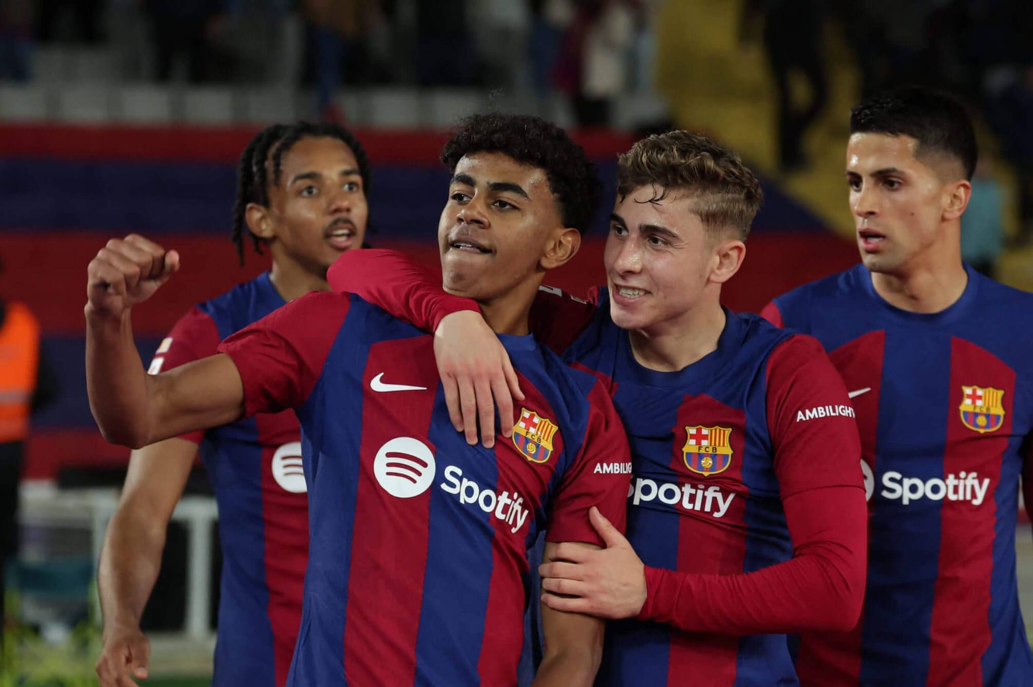 巴伦西亚联赛首胜,振奋球队士气 巴伦西亚联赛首胜,振奋球队士气