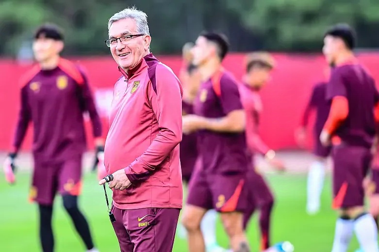 九游游戏-江西球员发挥出色,教练称赞他们的努力