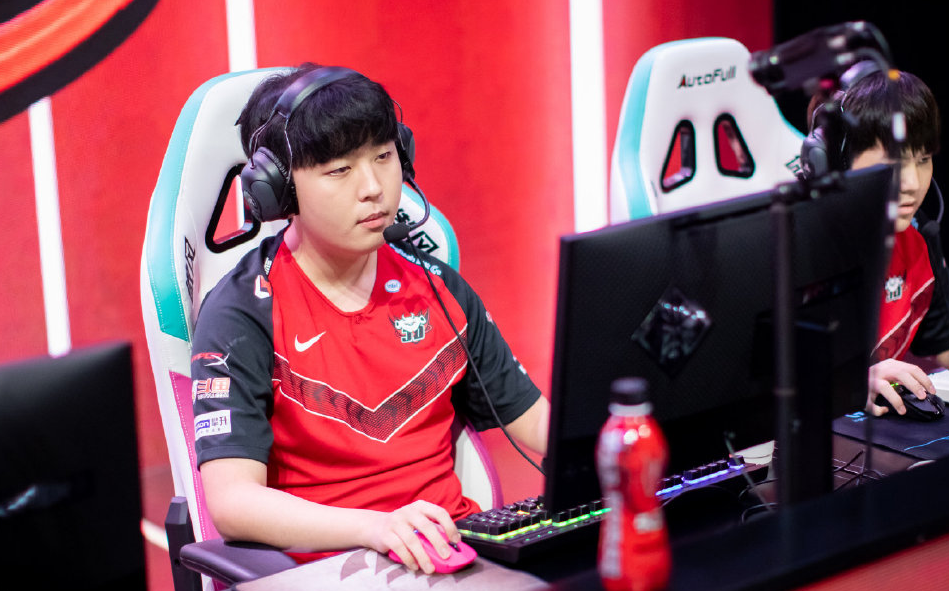 TSM轻取LGD,Kanavi打出惊人五杀鏖战多局半决赛,成为赛场最大亮点的简单介绍 TSM轻取LGD,Kanavi打出惊人五杀鏖战多局半决赛,成为赛场最大亮点的简单介绍