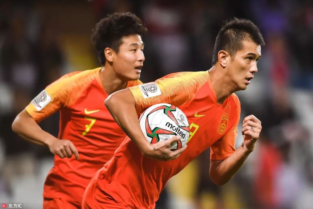 9you娱乐-TL鏖战DFM,Canyon开启传奇时刻焦点之战八强赛,强势挺进下一轮