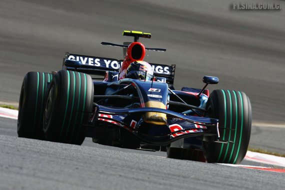 九游APP-包含梅赛德斯完胜红牛二队,皮亚斯特里刷新纪录的词条