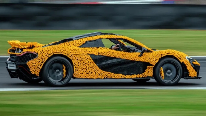 九游VIP-包含迈凯伦逆转梅赛德斯，塞恩斯状态火热的词条